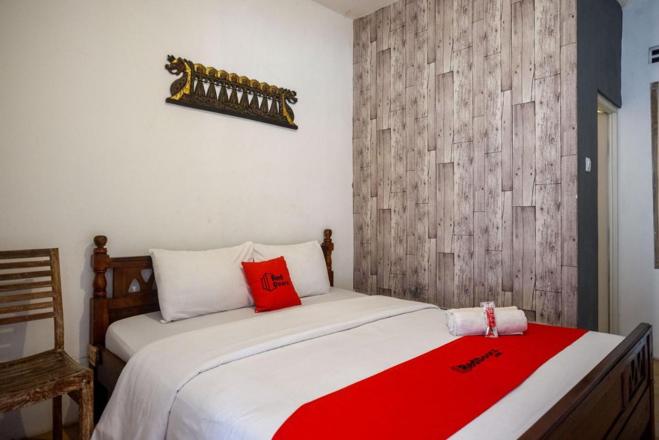 Reddoorz Syariah Near Plengkung Gading 2 Hotel Джокякарта Екстериор снимка