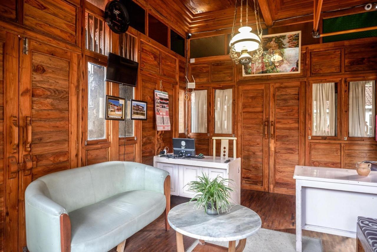 Reddoorz Syariah Near Plengkung Gading 2 Hotel Джокякарта Екстериор снимка