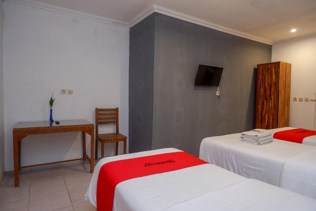 Reddoorz Syariah Near Plengkung Gading 2 Hotel Джокякарта Екстериор снимка