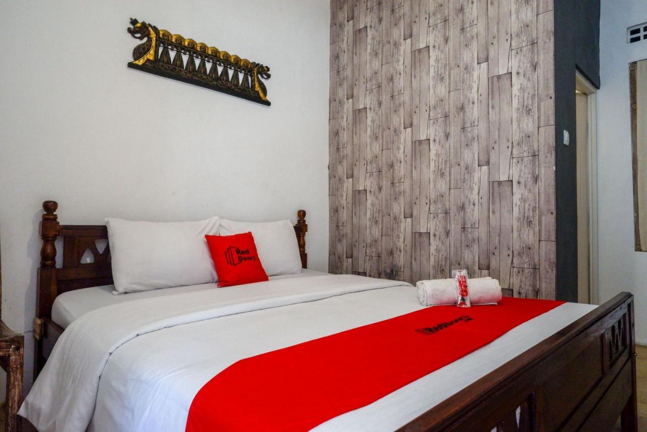 Reddoorz Syariah Near Plengkung Gading 2 Hotel Джокякарта Екстериор снимка