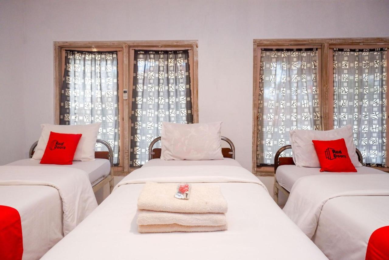Reddoorz Syariah Near Plengkung Gading 2 Hotel Джокякарта Екстериор снимка