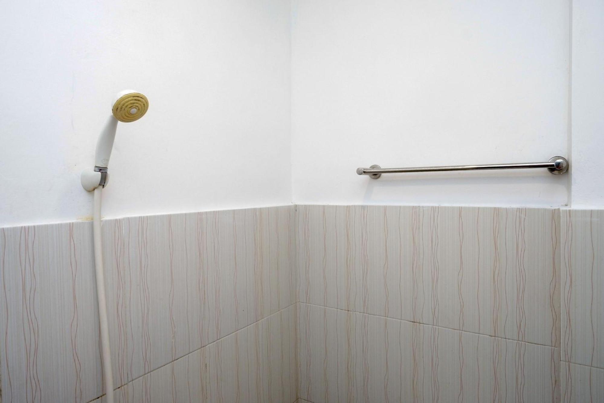 Reddoorz Syariah Near Plengkung Gading 2 Hotel Джокякарта Стая снимка