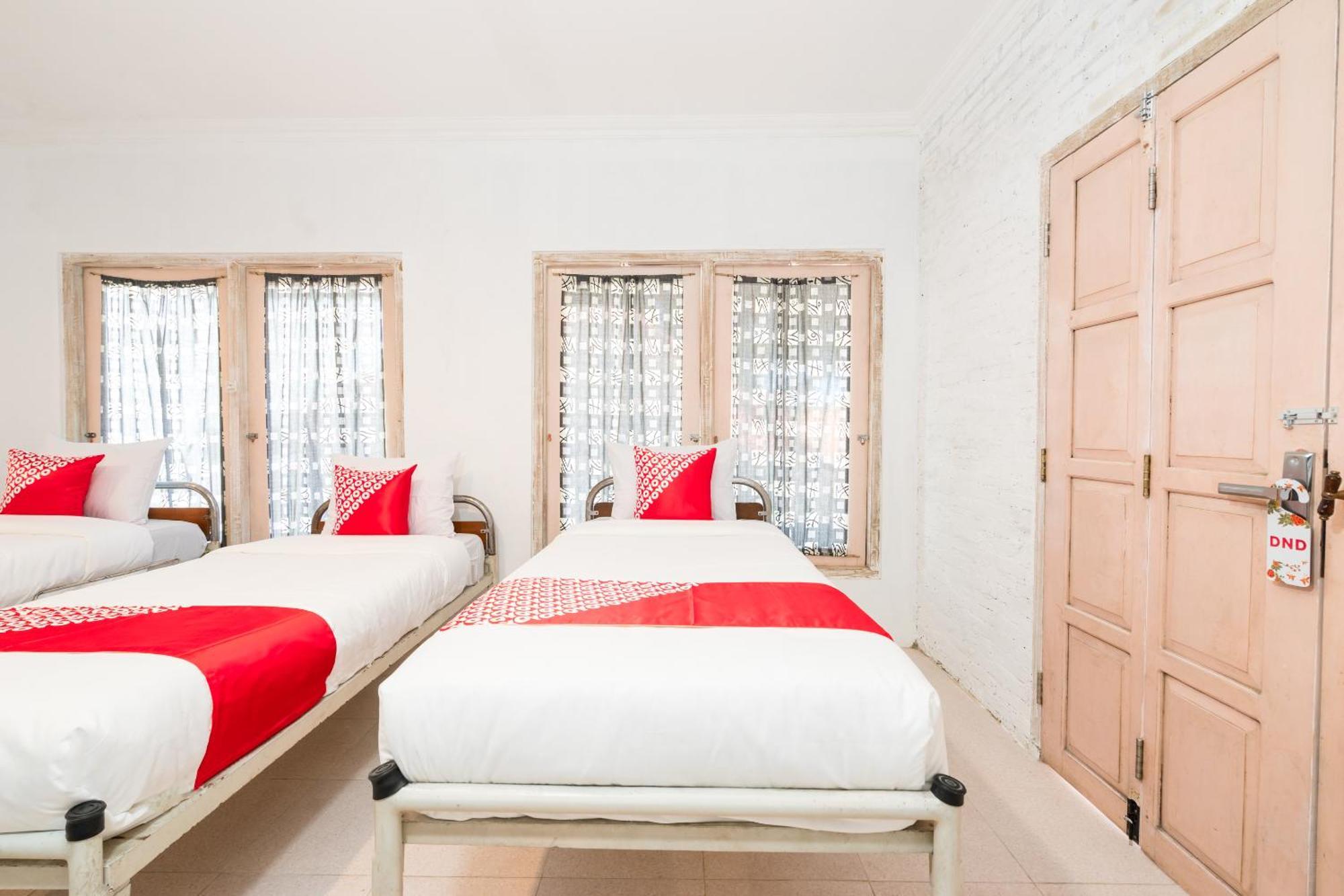 Reddoorz Syariah Near Plengkung Gading 2 Hotel Джокякарта Екстериор снимка